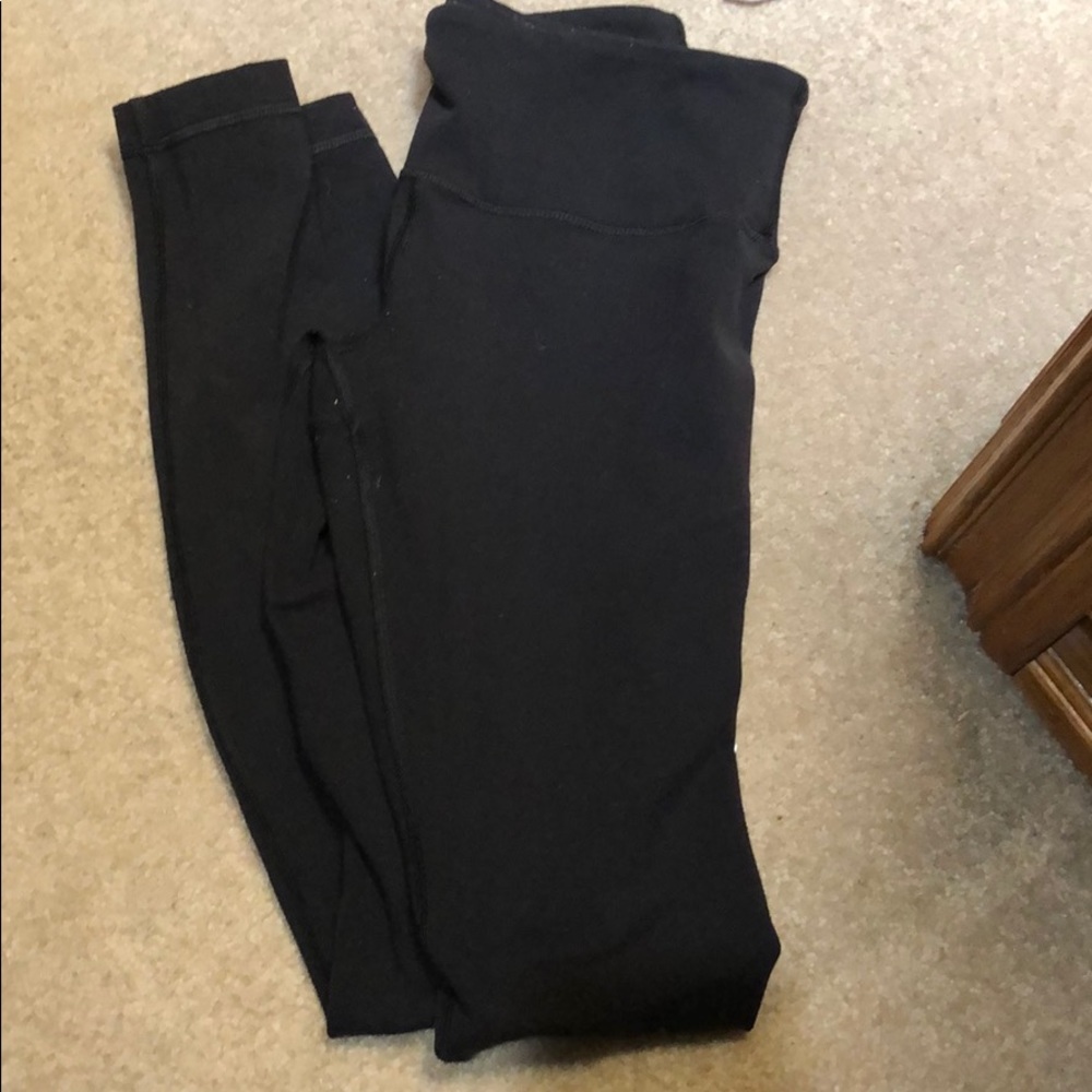 Black lululemon leggings